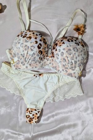 Silkē Ivory Whisper Bra & Panty Set