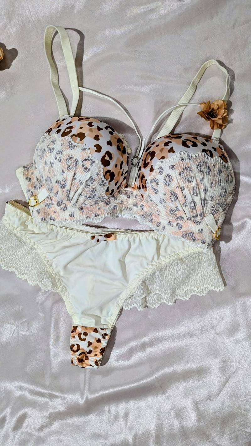 Silkē Ivory Whisper Bra & Panty Set