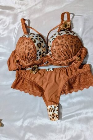 Silkē Amber Luxe Bra & Panty Set